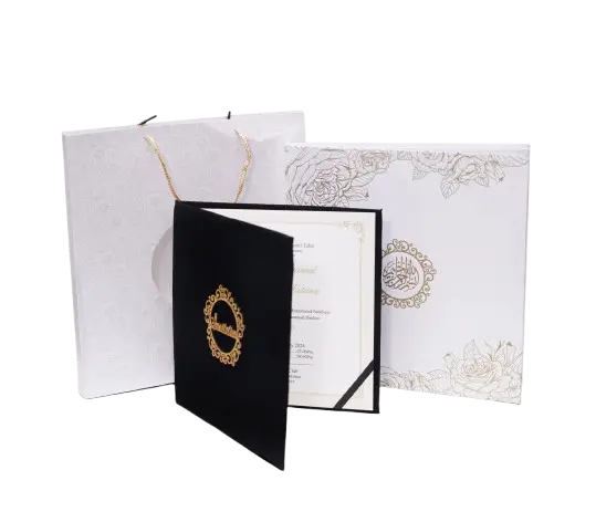 Elegant Traditional Wedding Invitation Card